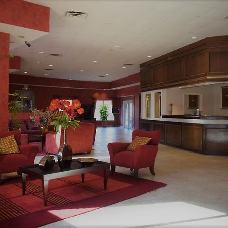 Texas Inn & Suites 登顿 外观 照片