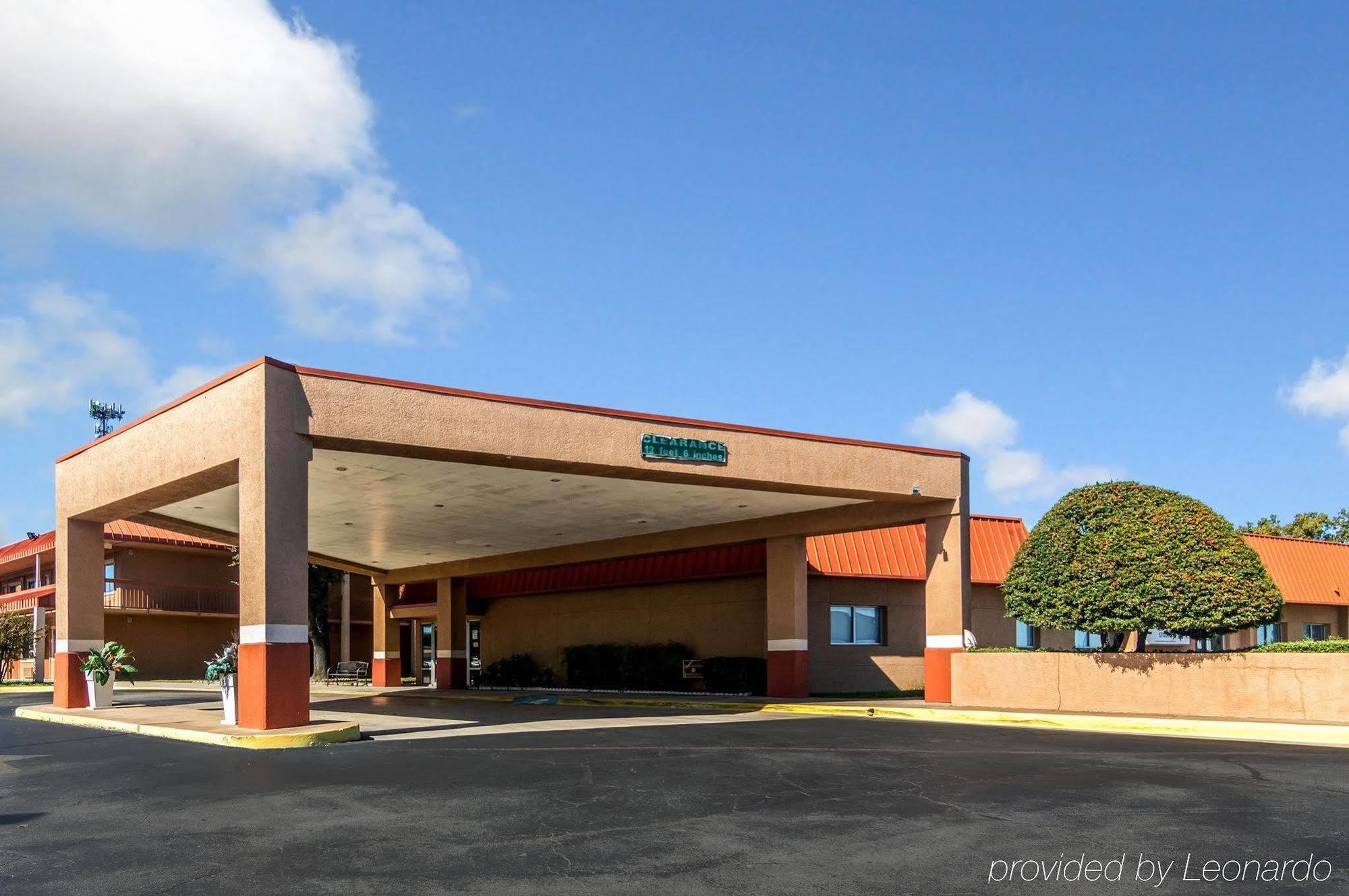 Texas Inn & Suites 登顿 外观 照片