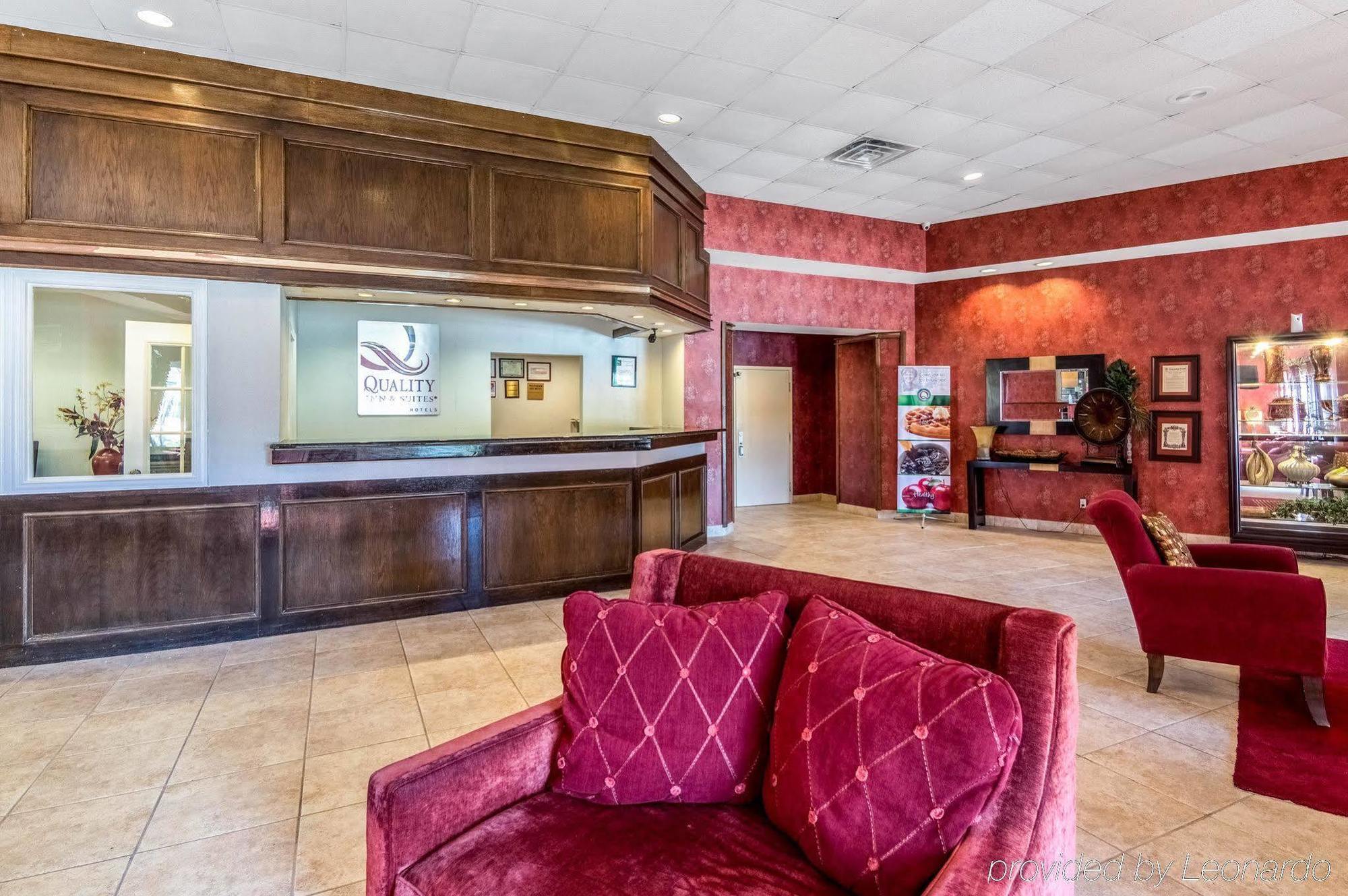 Texas Inn & Suites 登顿 外观 照片