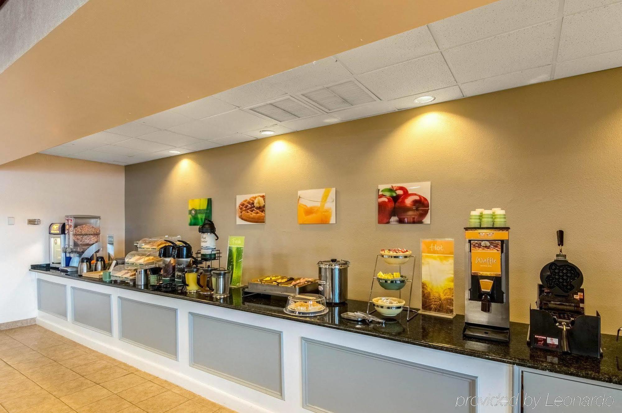 Texas Inn & Suites 登顿 外观 照片