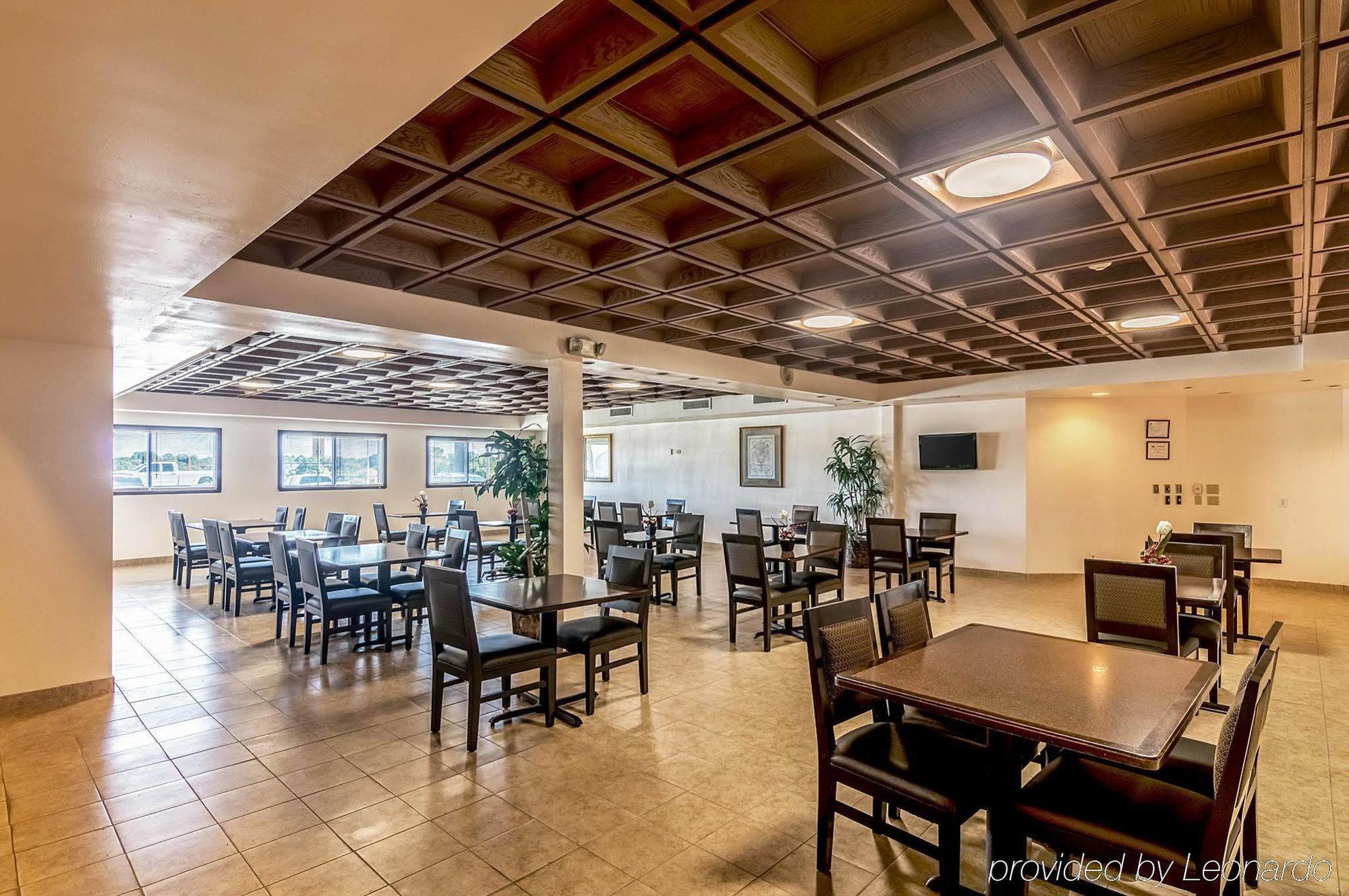 Texas Inn & Suites 登顿 外观 照片
