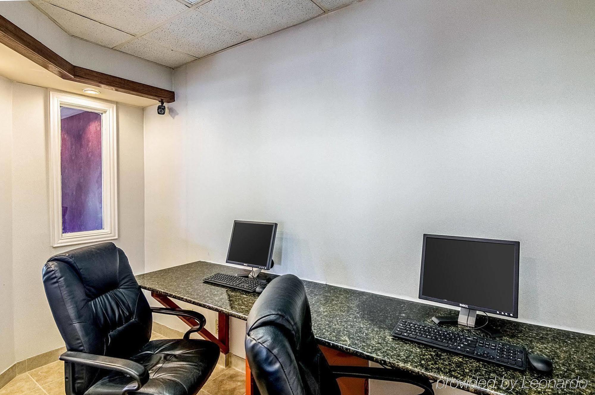 Texas Inn & Suites 登顿 外观 照片