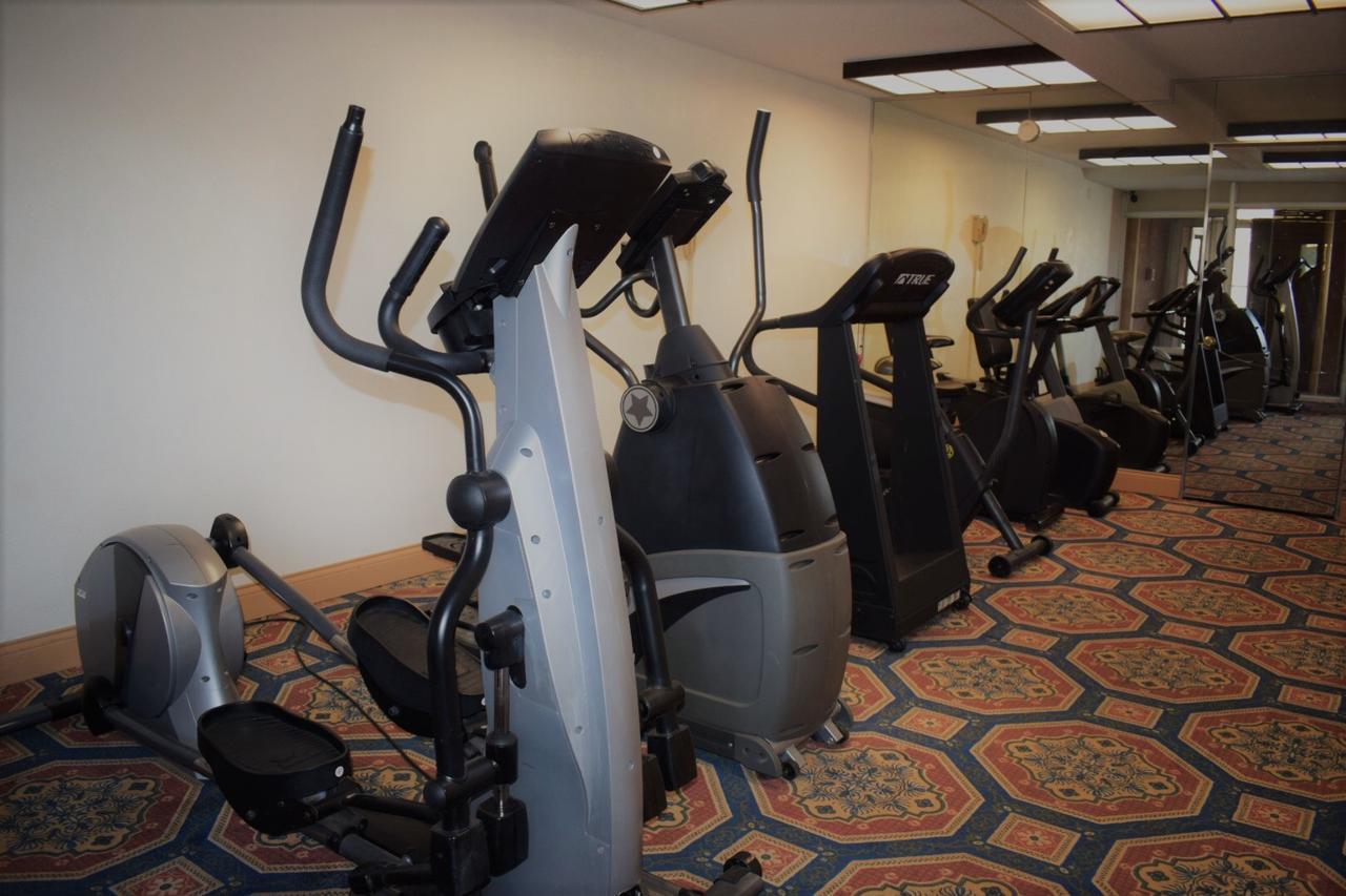 Texas Inn & Suites 登顿 外观 照片